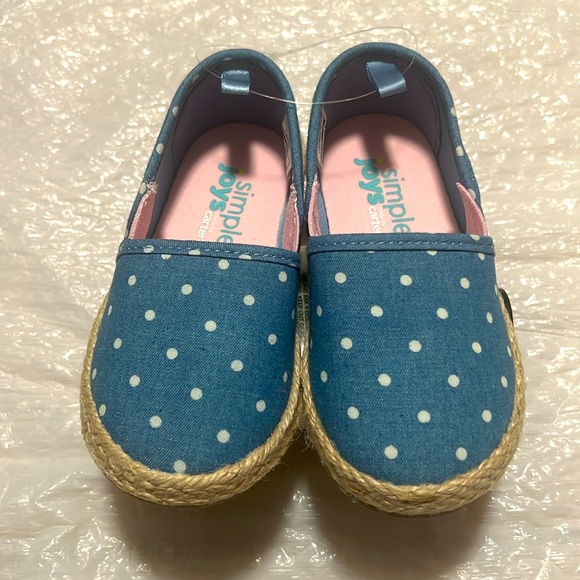 Carter’s Simple Joys Slip Ons. Size 8T. NWT. - Picture 2 of 4